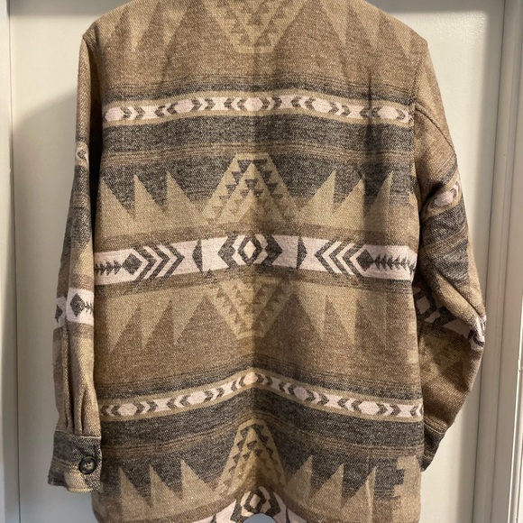 BB Dakota and Steve Madden Colab Big Sky Shacket - Picture 4 of 5